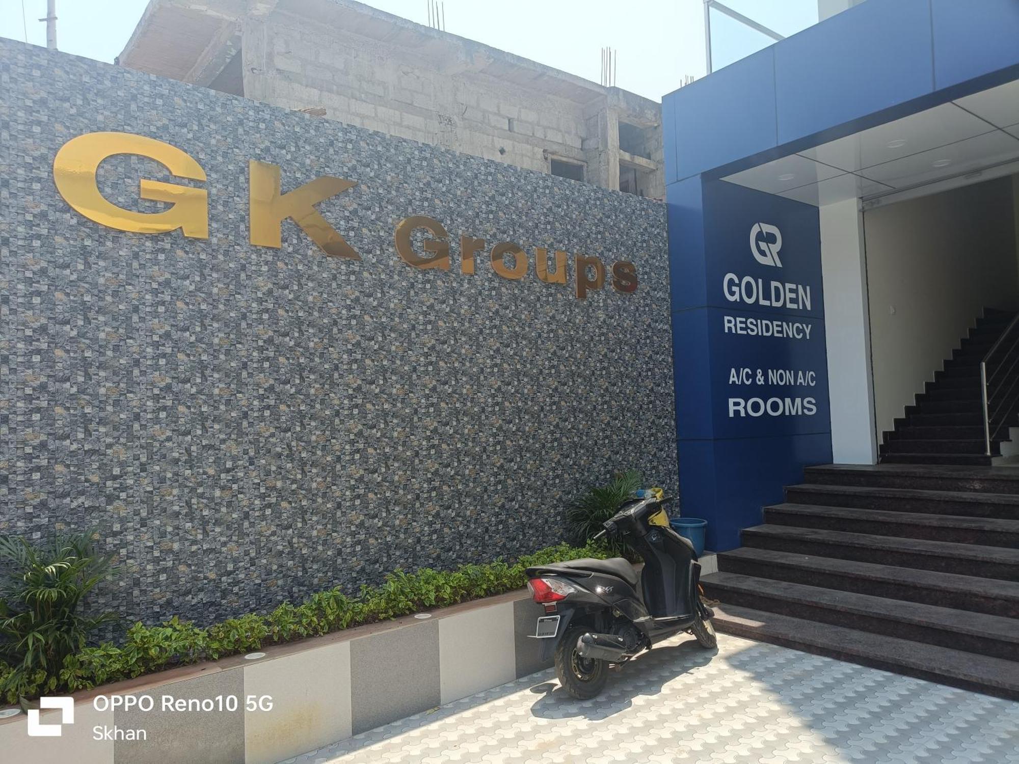 Golden Residency Hotel กูชาลนาการ์ ภายนอก รูปภาพ